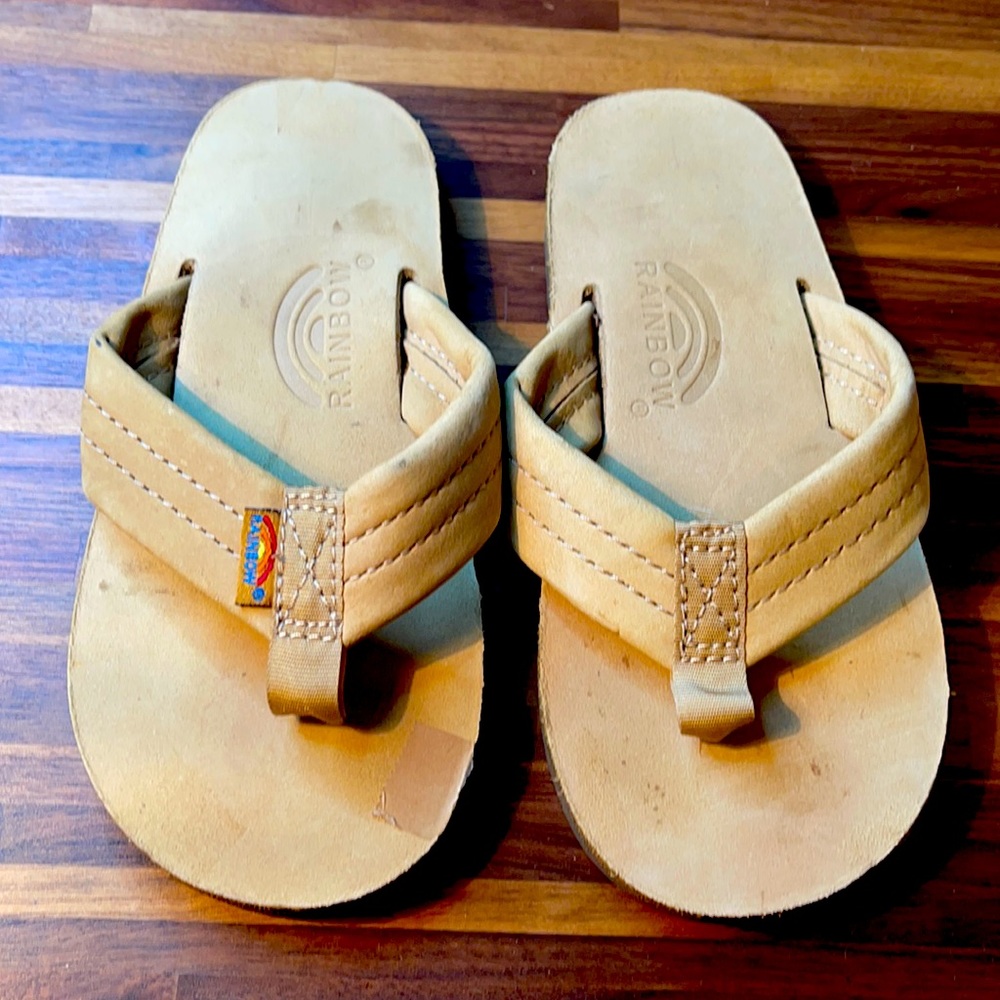 Boys Rainbow flip flops